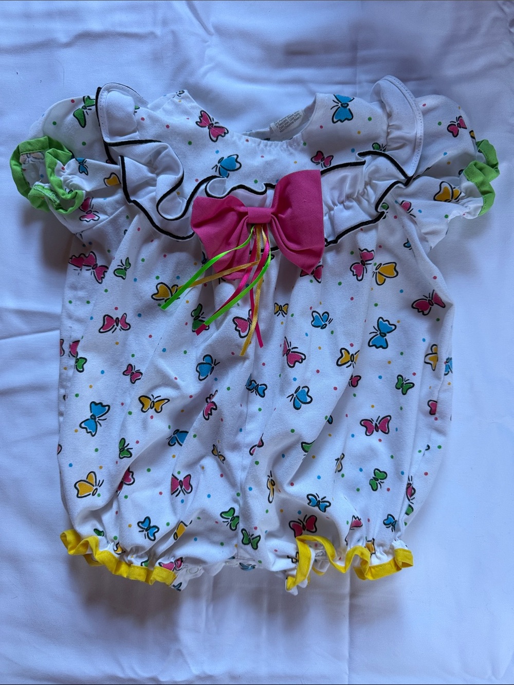 Vintage 90s Girls White Butterfly Print Romper with Pink Bow
